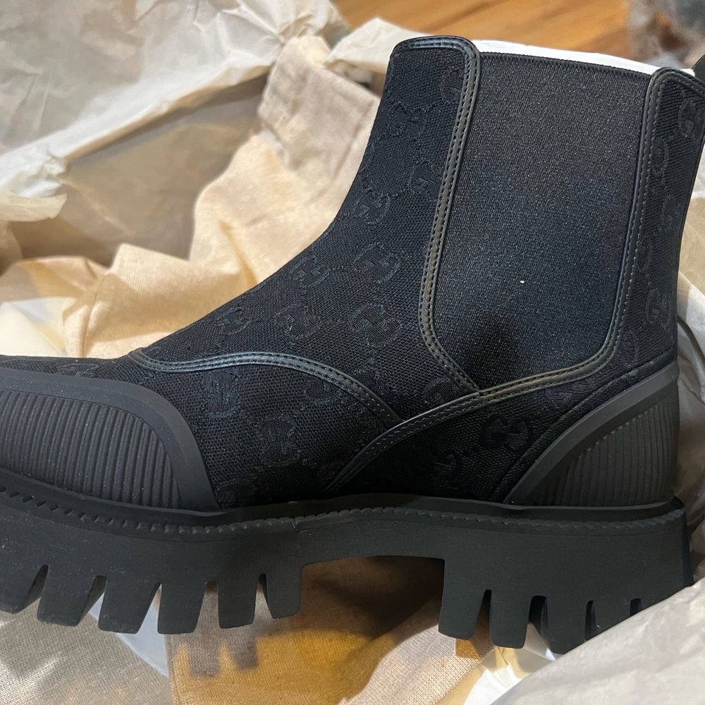 Gucci Black Textured Ankle Boots men’s 8.5 - Picture 6 of 7